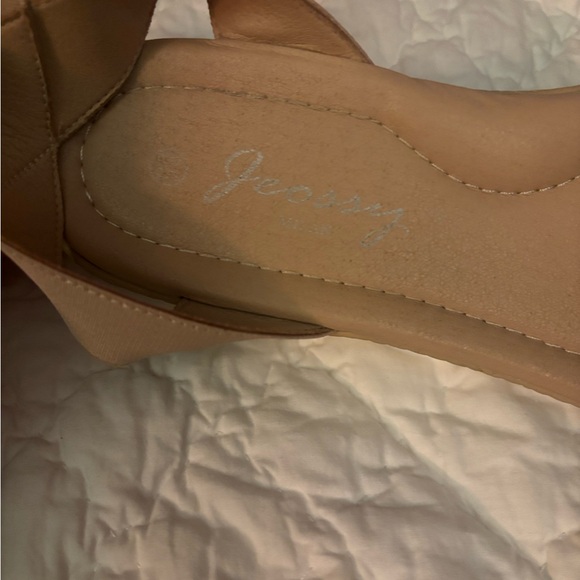 Tan platform sandals size 9 - Picture 4 of 5